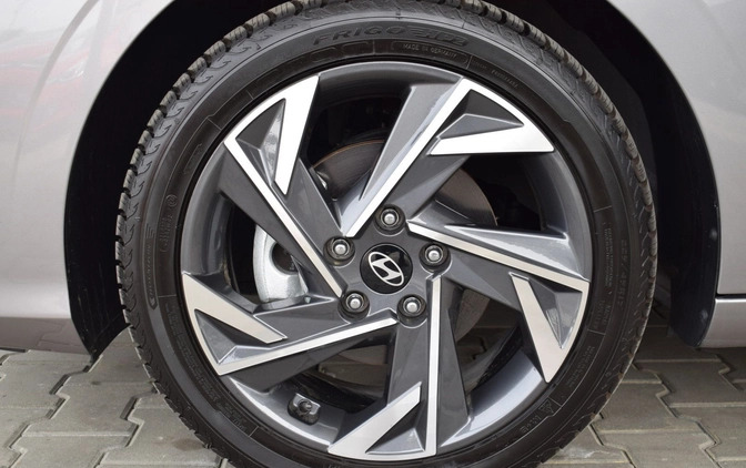 Hyundai Elantra cena 134900 przebieg: 198, rok produkcji 2023 z Nekla małe 781